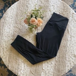 LULULEMON super soft crop leggings/yoga pants 12